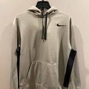 Nike ThermaFit Sweatshirt